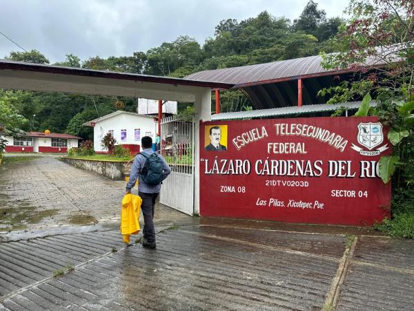 Gobierno estatal inicia evaluación de daños en infraestructura educativa, derivados de las lluvias en la Sierra Norte