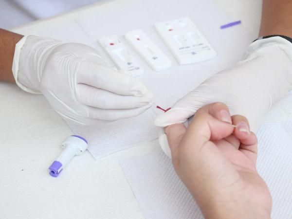 Puebla garantiza abasto de medicamentos antirretrovirales para personas con VIH