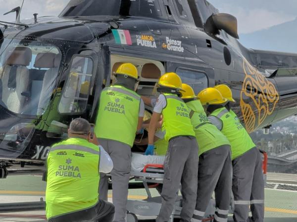 Con ambulancia aérea Gobierno Estatal garantiza atención oportuna a joven lesionado