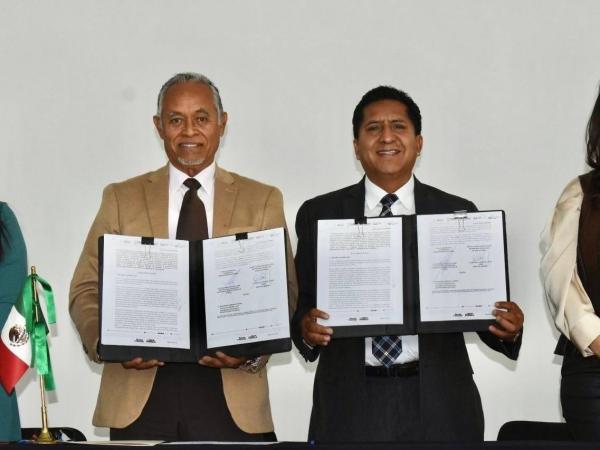 Otorga Conalep 220 títulos profesionales a estudiantes del plantel Puebla III