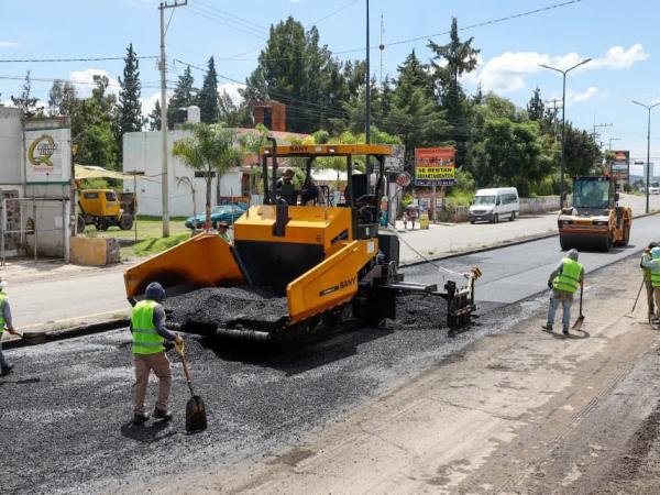 Con aplicación correcta de recursos y ahorro del 68%, en Puebla Capital se rehabilitan 1,200 calles