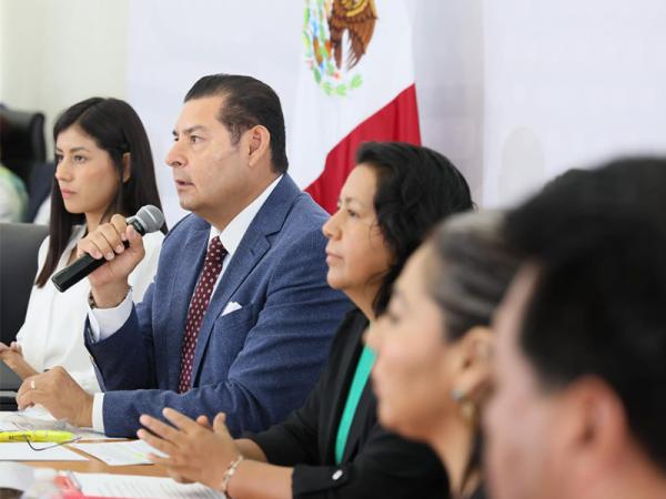 Gobierno de Puebla respalda postura diplomática de presidenta Sheinbaum en favor de derechos de migrantes