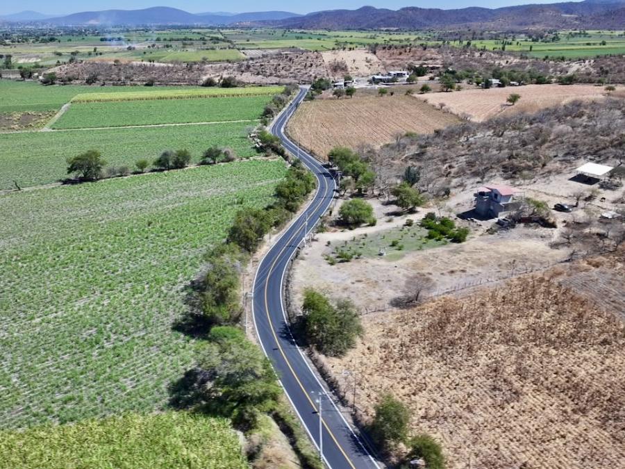 Gobierno Estatal transforma conectividad regional mediante recuperación carretera en la Mixteca.
