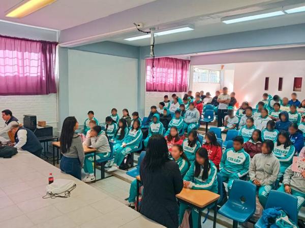 Participan más de 2 mil 600 alumnos del COBAEP en programa de alfabetización