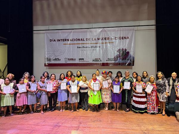 Conmemora IPPI Día Internacional de la Mujer Indígena en San Pedro Cholula