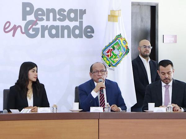 Gobierno estatal respalda a migrantes poblanos en su regreso al país