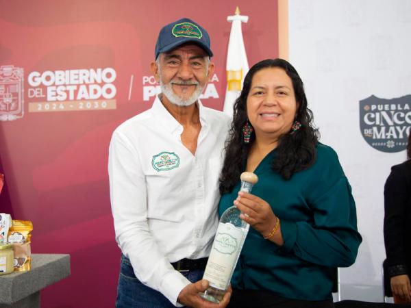 Gobierno del Estado impulsa a Puebla como potencia mezcalera