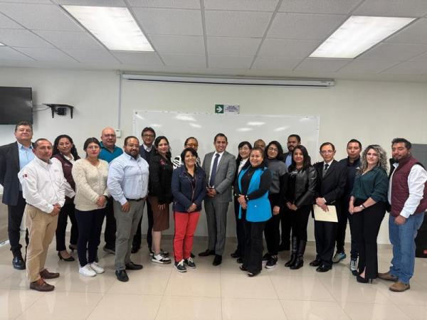 Ofrece IPMP diplomado y más de 20 cursos para docentes en 2025