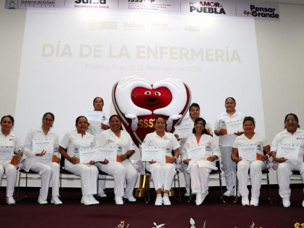 ISSSTEP fortalece certeza laboral y reconoce la vocación del personal de enfermería