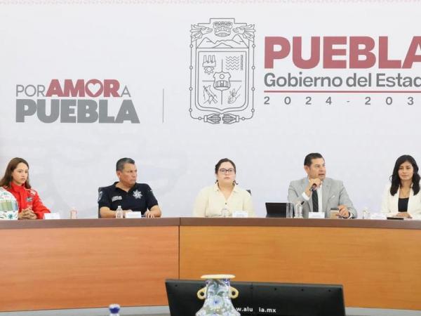Gobernador Armenta llama a poblanos a no permitir extorsión ni corrupción