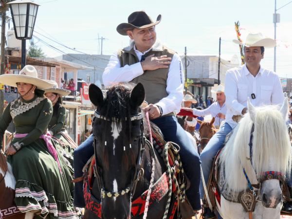 Tradición, identidad y turismo distinguen la histórica cabalgata de Chignahuapan 