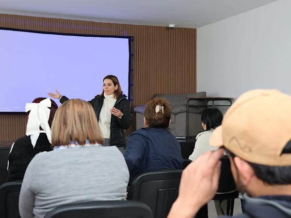 SEDIF acompaña a padres de familia para una crianza responsable y con futuro