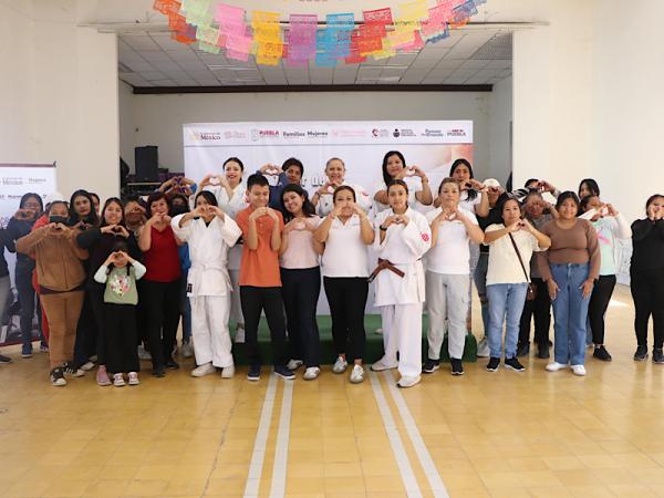 Secretaria de las Mujeres impulsa defensa personal en Tianguismanalco