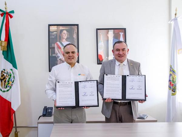 Firma de Convenio entre UTTECAM y USEP fortalece alianza académica