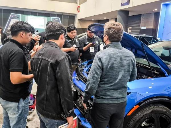 Participa UTTECAM en la Expo Energía 2025