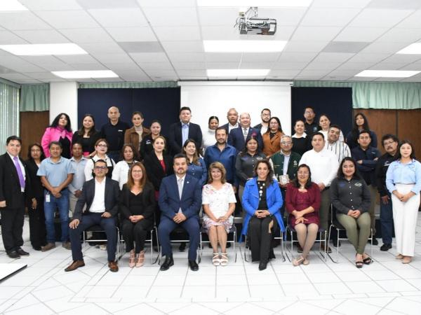 Refrenda UTH lazos con sectores productivos del municipio