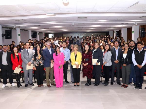 Capacita Salud a pasantes para fortalecer atención en salud mental