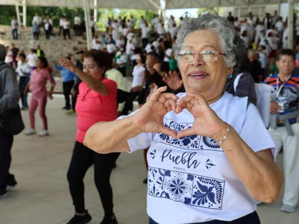 SEDIF realiza caminata para Abuelitas y Abuelitos