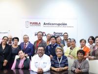Gobierno de Puebla reconoce a trabajadores con m&aacute;s de 30 a&ntilde;os de servicio