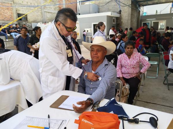 SEDIF beneficia a más de 900 personas con servicios en la Mixteca