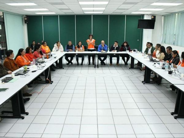 Fortalece UTH la excelencia académica, con taller de análisis del PIDE