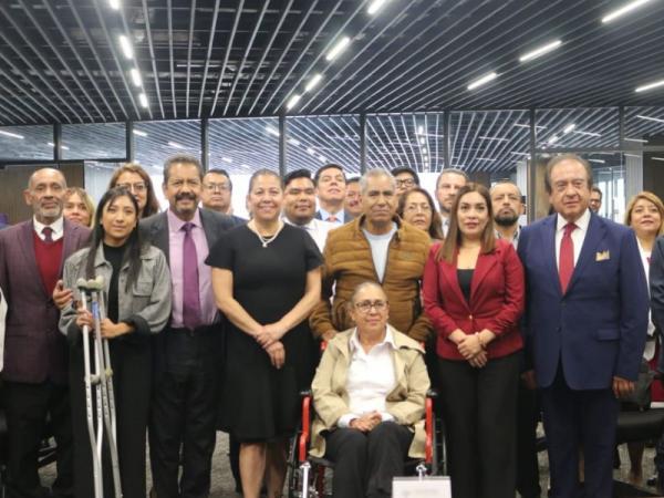 Firman convenio COBAEP y Congreso del Estado de Puebla