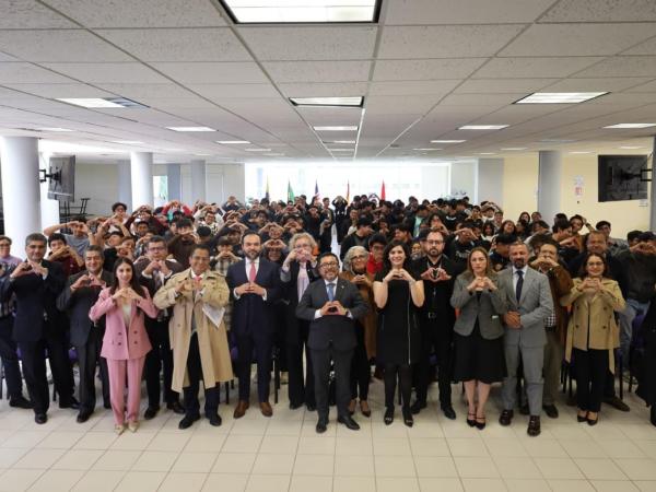 Gobierno estatal promueve diálogo juvenil por la transparencia, honestidad y apertura institucional