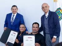 Alejandro Armenta reconoce trayectoria de atleta paral&iacute;mpico poblano