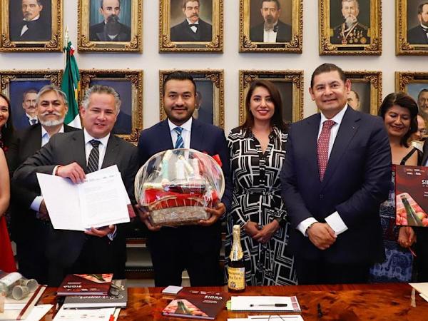 Puebla e IMPI protegen la propiedad industrial y la Sidra de Huejotzingo