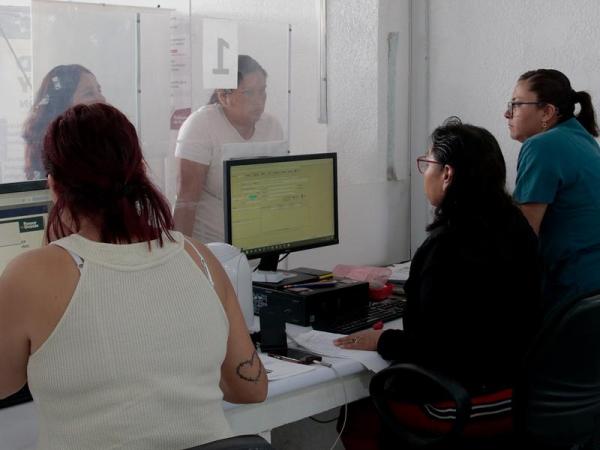 ISSSTEP amplía programa de credencialización gratuita para su derechohabiencia