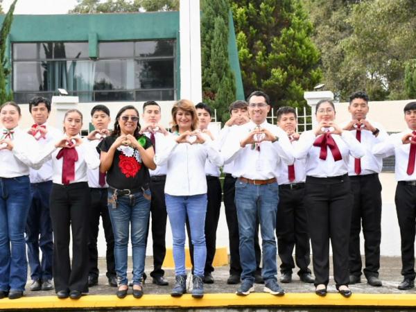 UTH conmemora a los Niños Héroes de Chapultepec