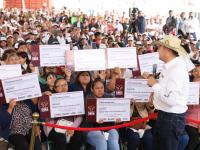 Acelera Armenta el desarrollo de la Sierra Negra con apoyos comunitarios y al campo