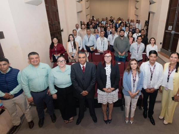 Gobierno del Estado comparte buenas prácticas en encuentro nacional