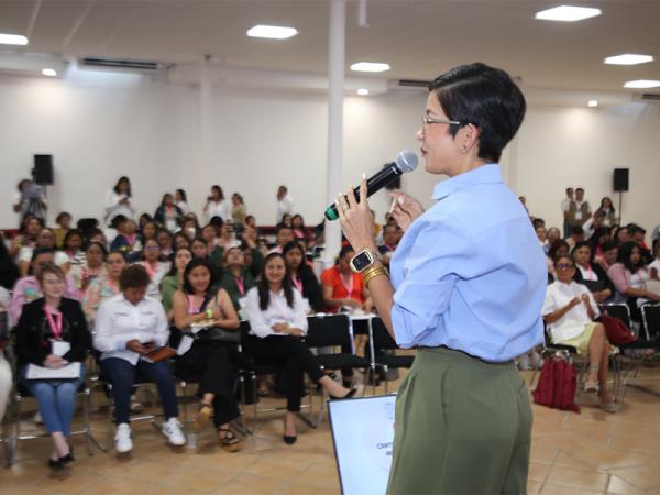 SEDIF presenta a Sistemas Municipales modelo de atención en salud mental