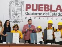 Anuncia gobernador Armenta plan de vivienda para polic&iacute;as, bomberos y combatientes