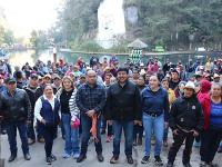 Habitantes de Chignautla realizan faena para dignificar espacios p&uacute;blicos y &aacute;reas verdes