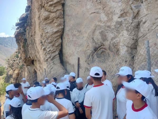 Con Viajes Inolvidables, Gobierno de Puebla fomenta identidad comunitaria en estudiantes