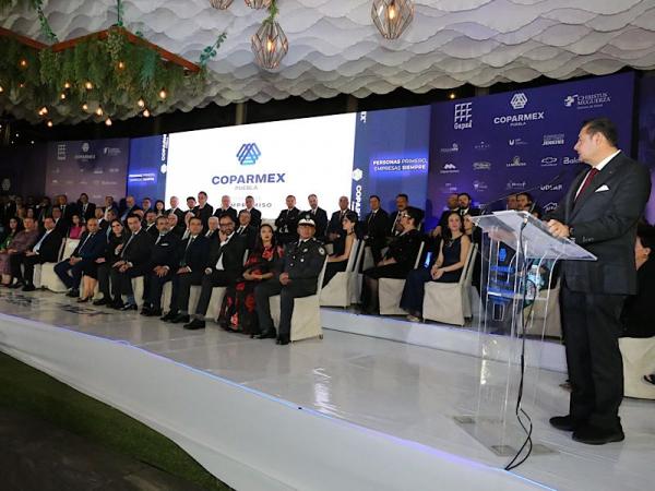 Coordinación entre gobierno y empresarios impulsa desarrollo económico sustentable y con seguridad: Armenta