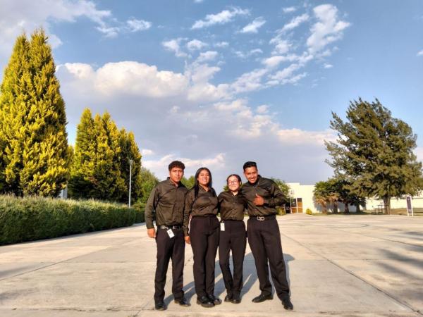 Desarrollan estudiantes de la UTH tónico natural contra la alopecia con base en molonqui